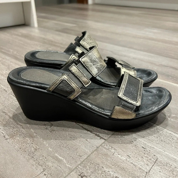 Naot  High Heels - Picture 1 of 3